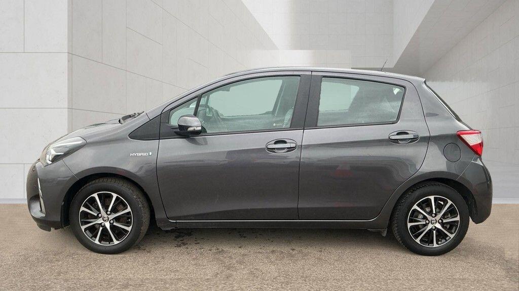 Toyota Yaris view 8