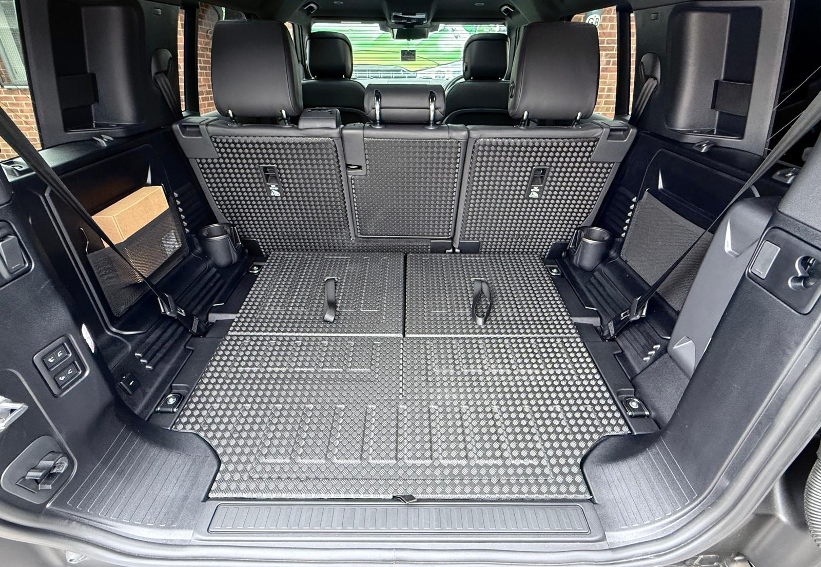Land Rover Defender view 21