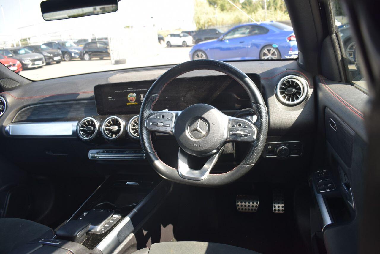 Mercedes-Benz 300 view 22