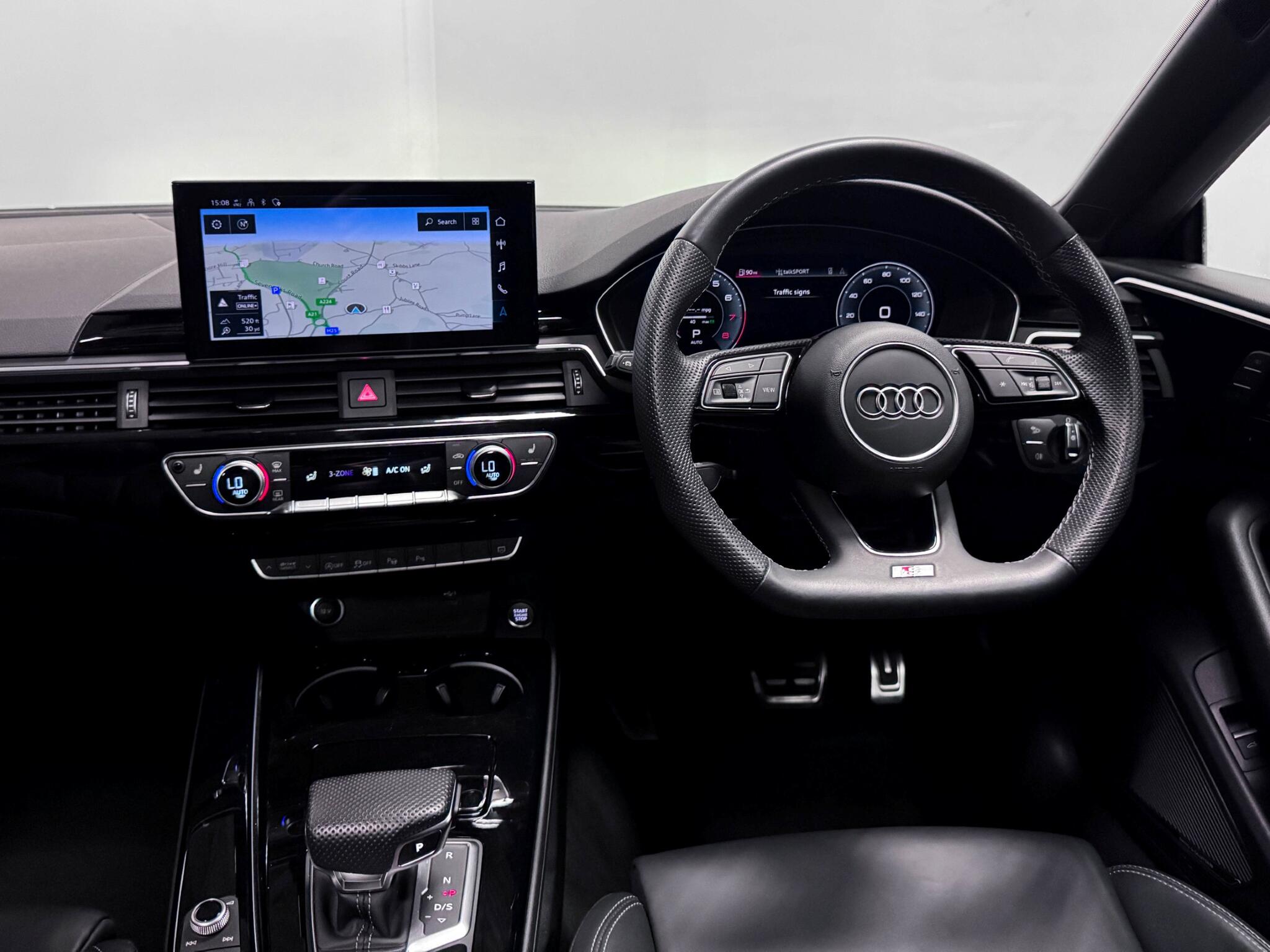 Audi A5 view 16