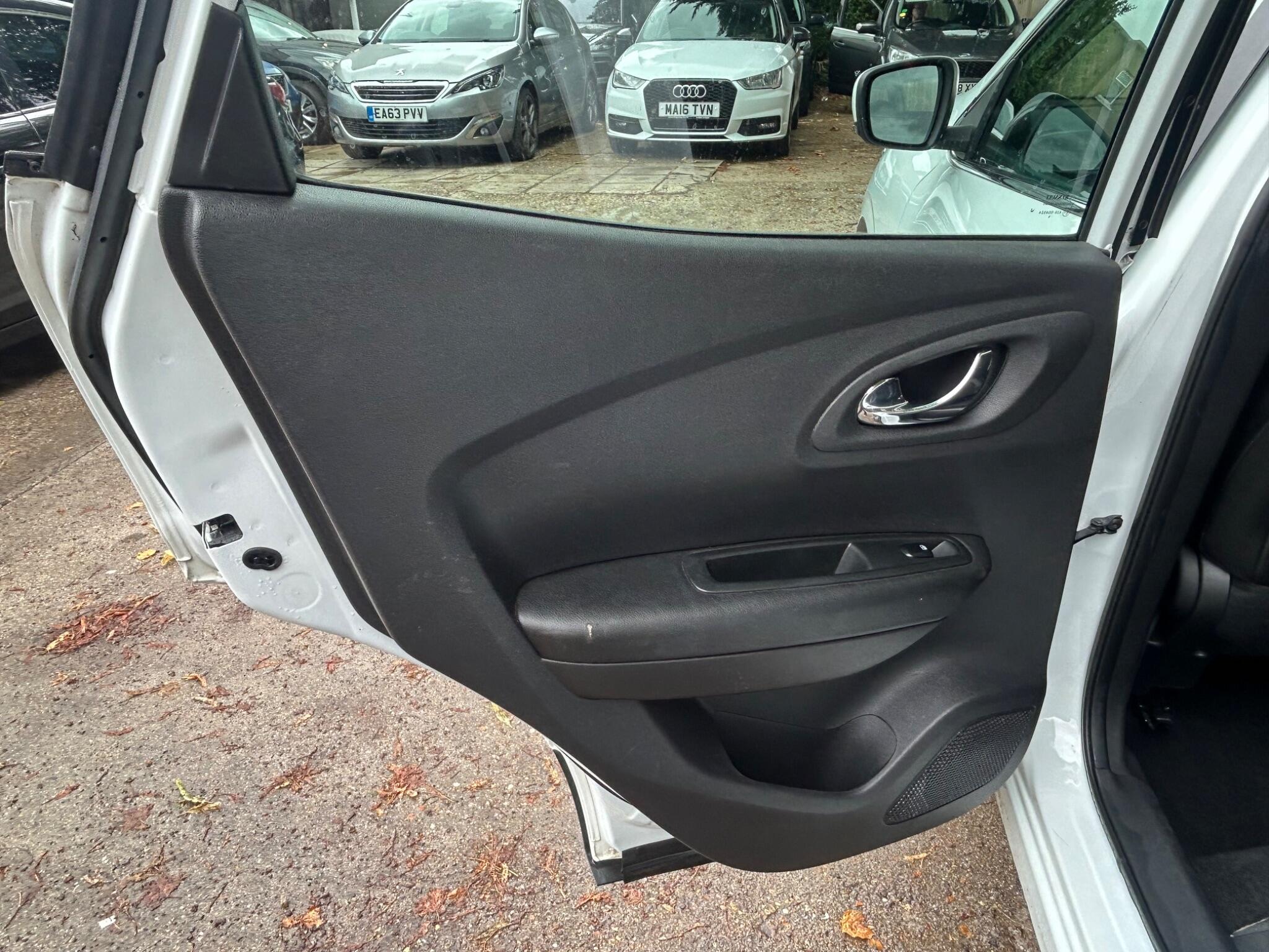 Renault Kadjar view 26