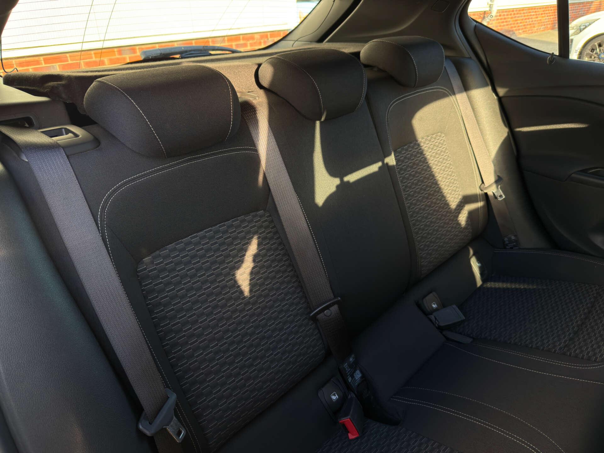 Vauxhall Astra view 16