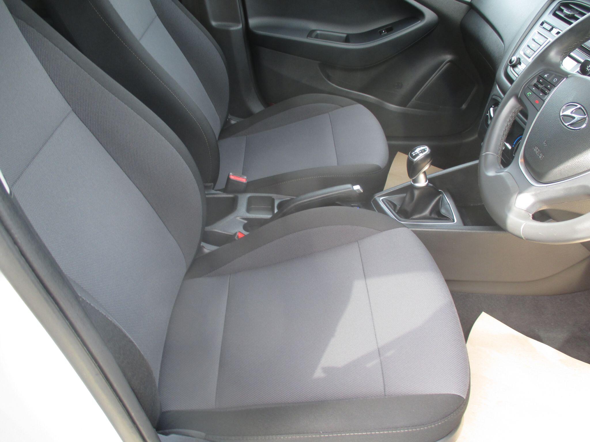 Hyundai I20 view 22