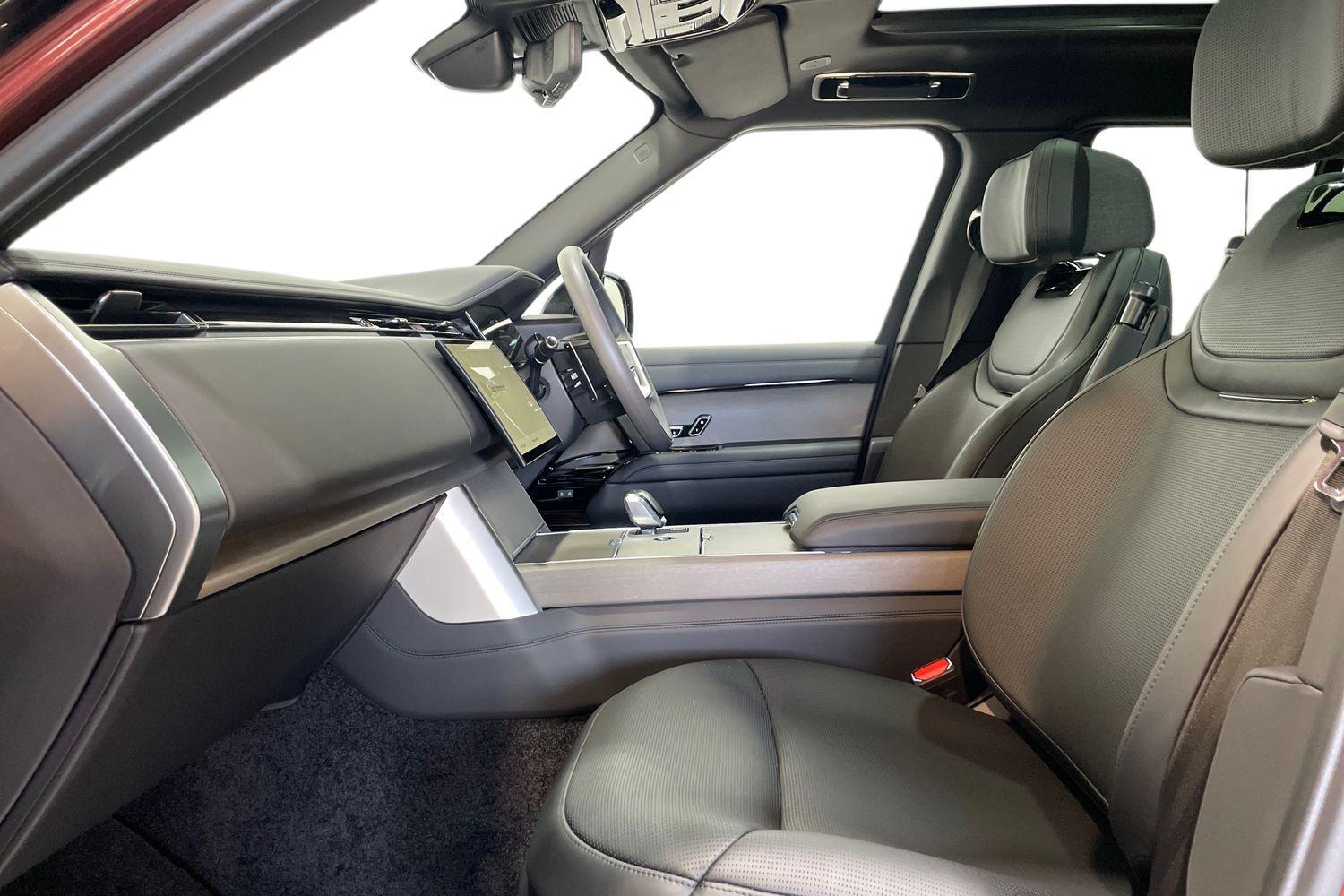Land Rover Range Rover view 3