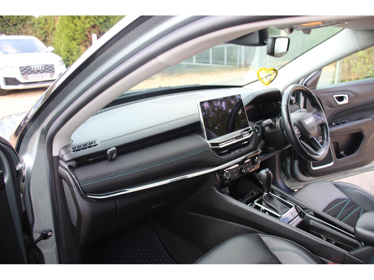 Jeep Compass view 16