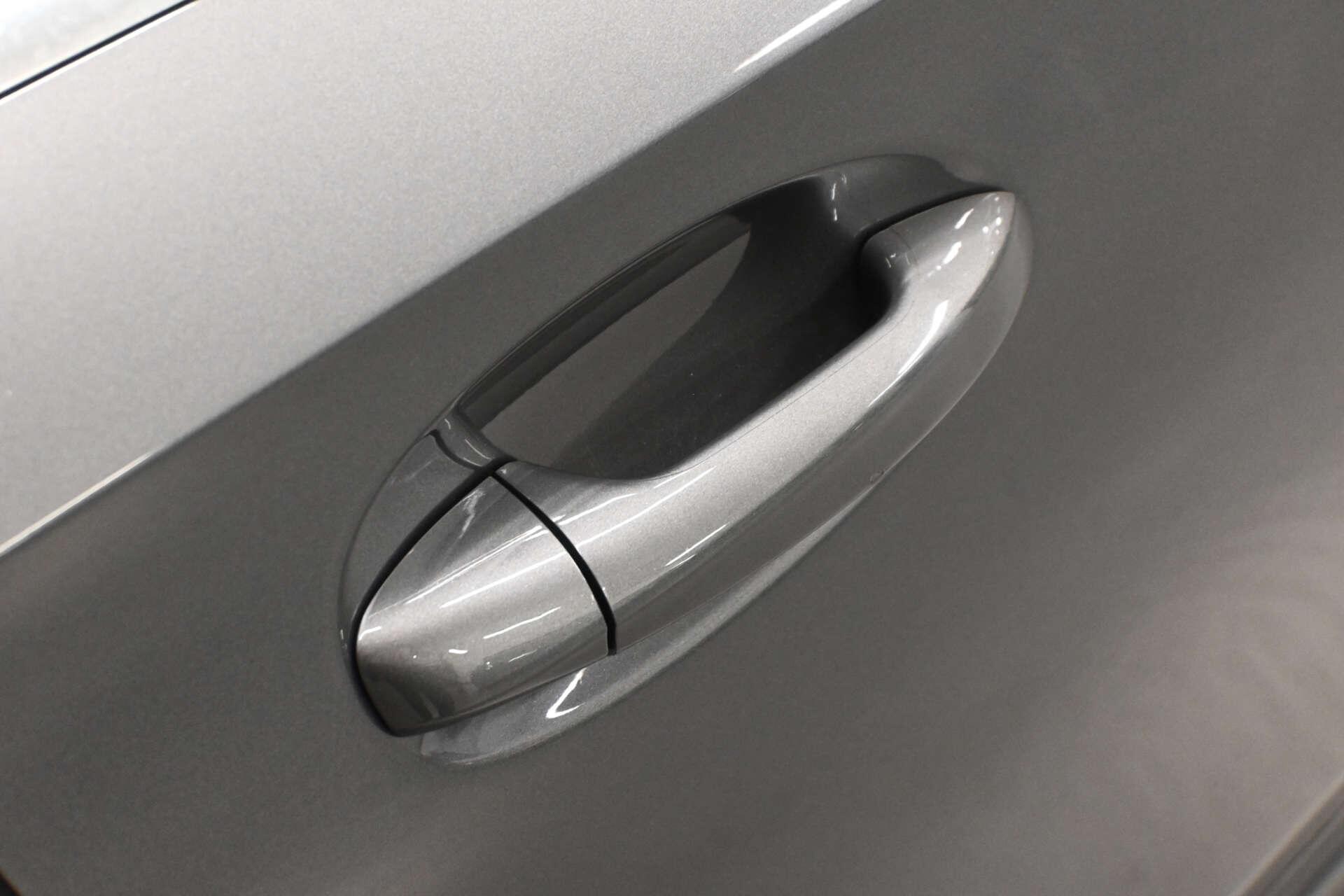 Mercedes-Benz A-Class view 24