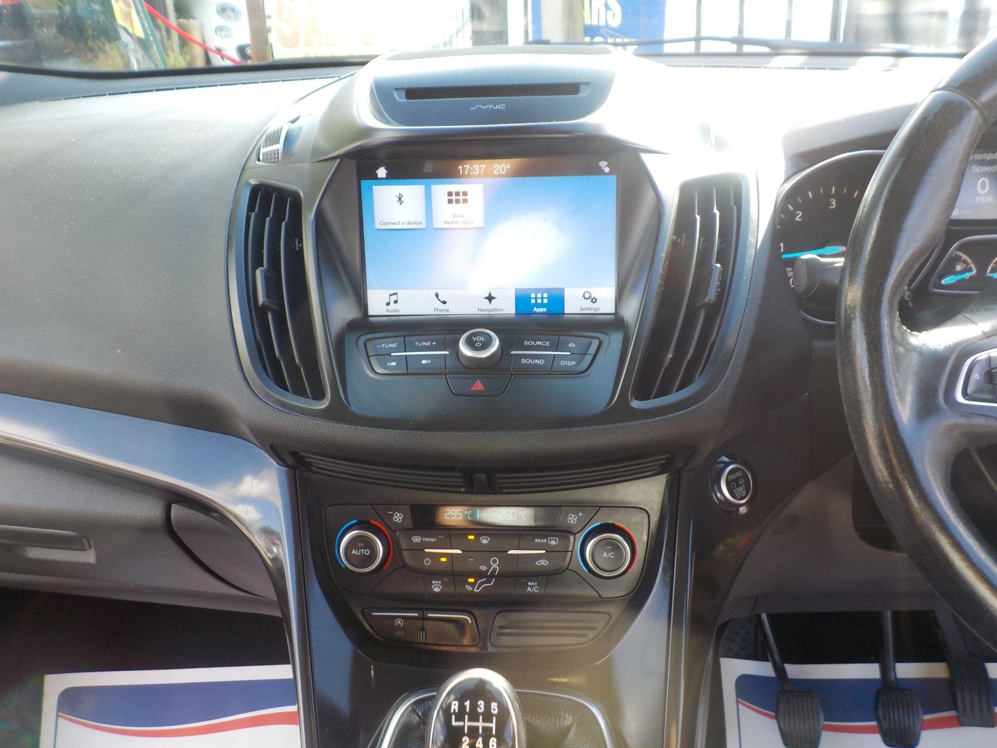 Ford Kuga 1.5 TDCi Titanium Euro 6 (s/s) 5dr
