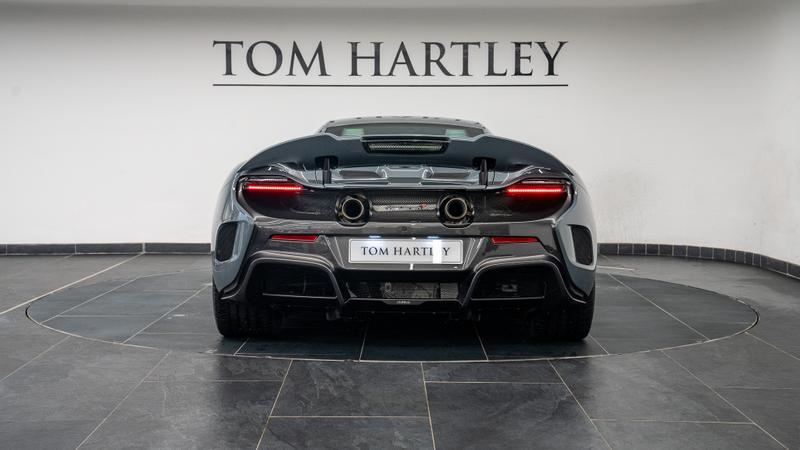 Mclaren 675LT view 6