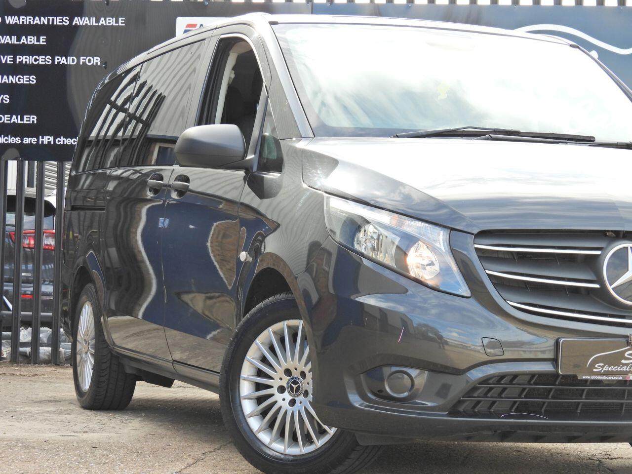 Mercedes-Benz Vito view 2