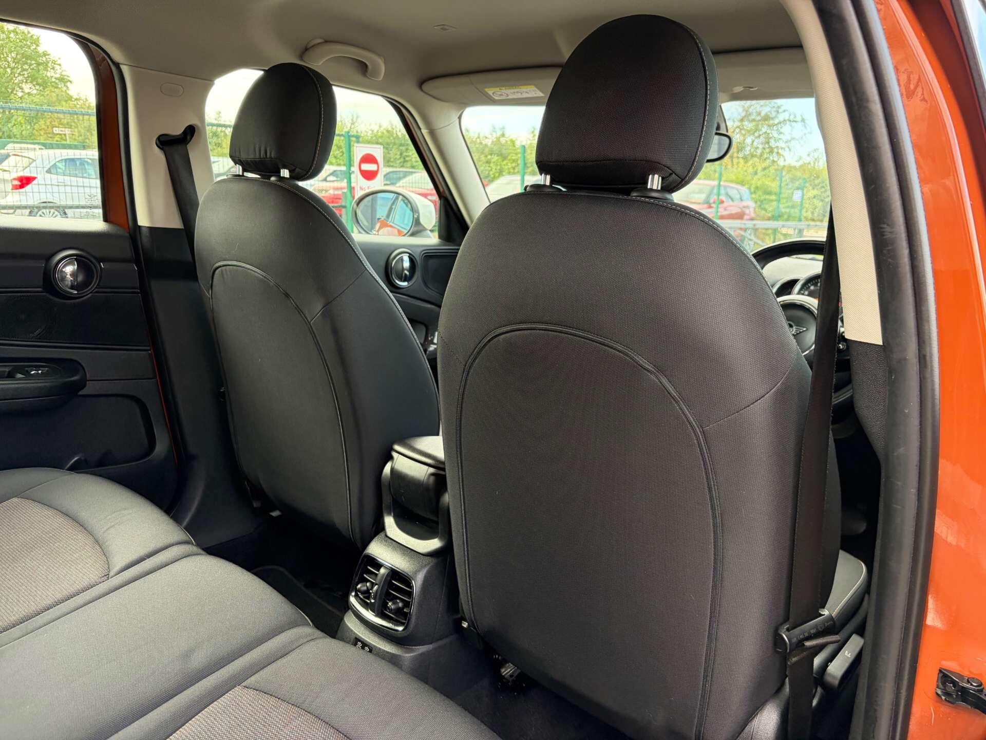 Mini Countryman view 30
