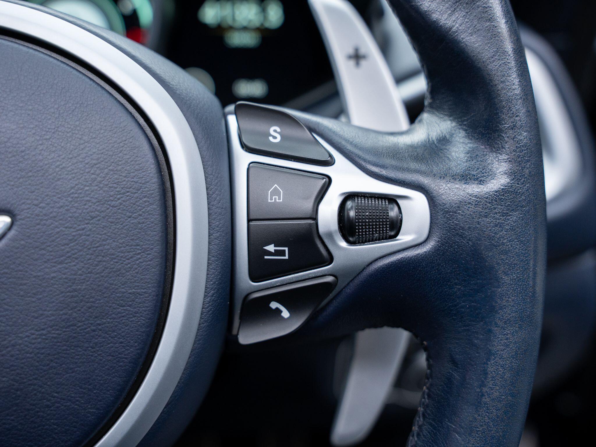 Aston Martin Vantage view 35