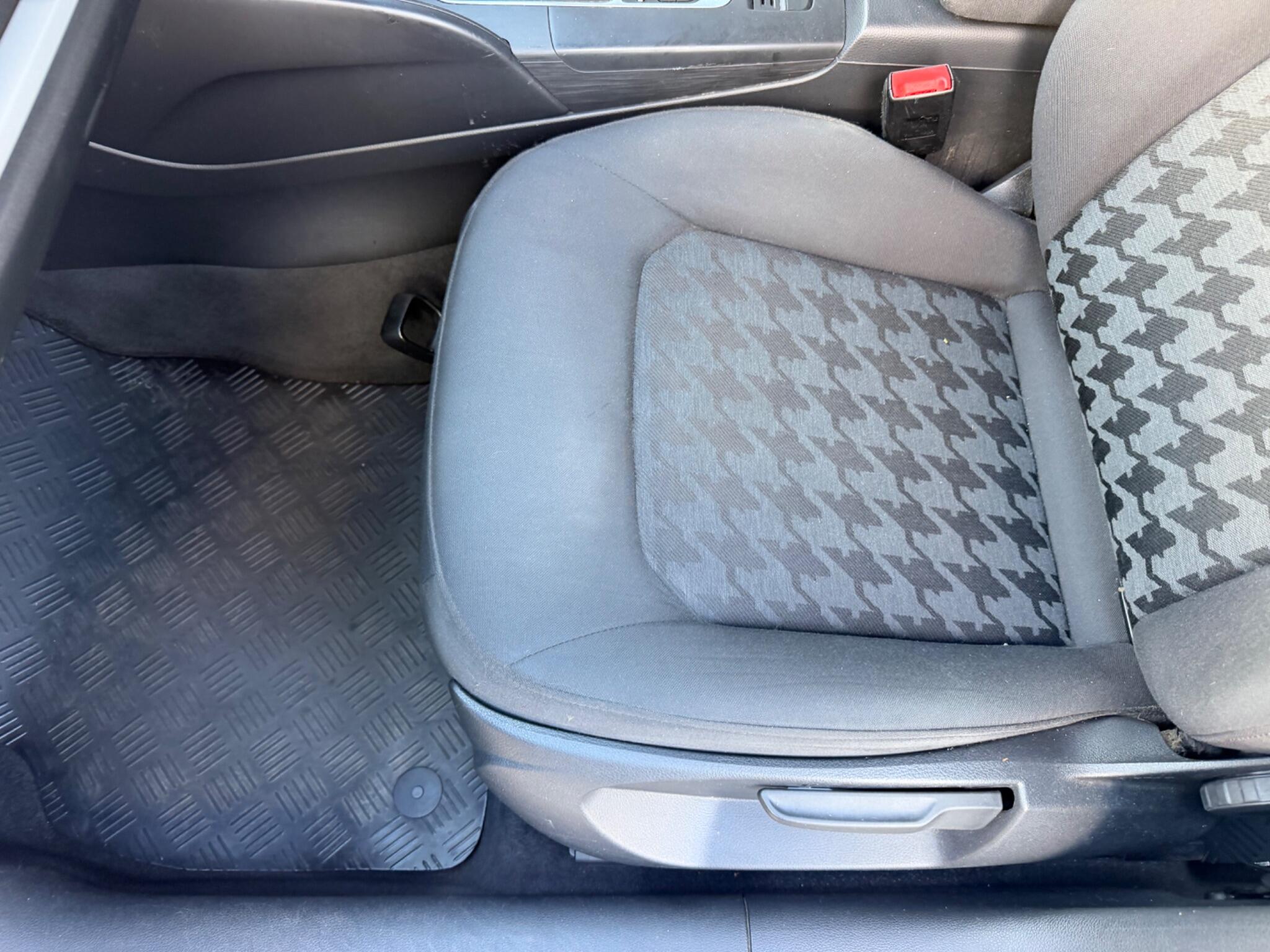 Audi A3 view 18