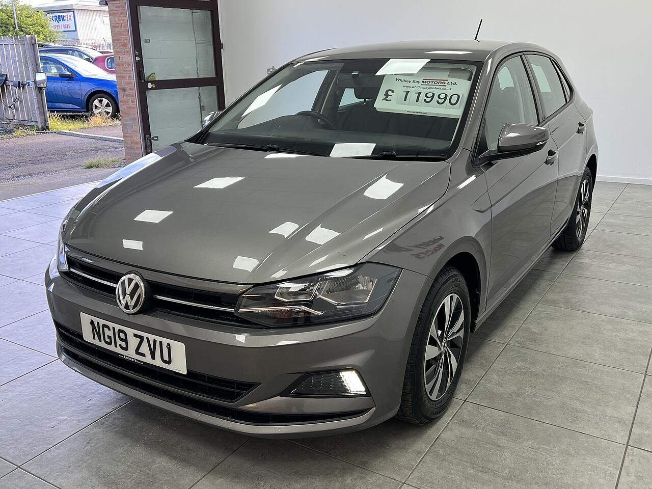 Volkswagen Polo view 6