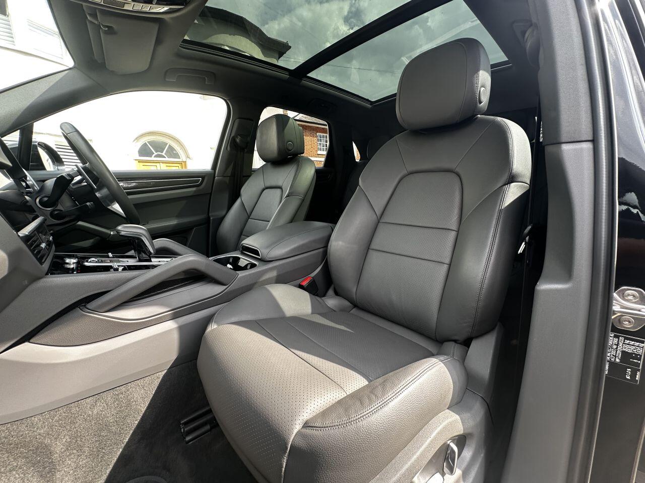 Porsche Cayenne view 14