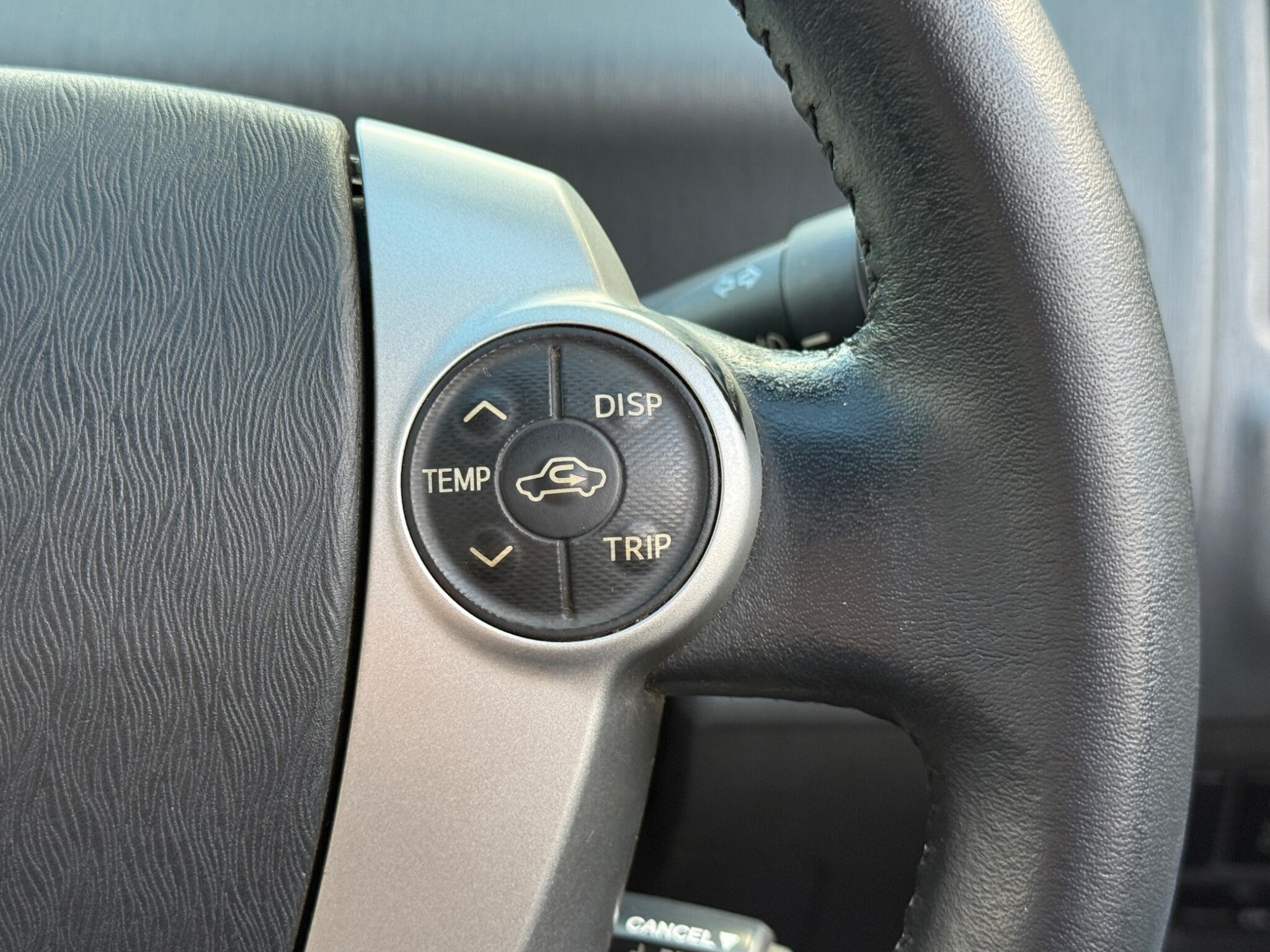 Toyota Prius+ - Image 68