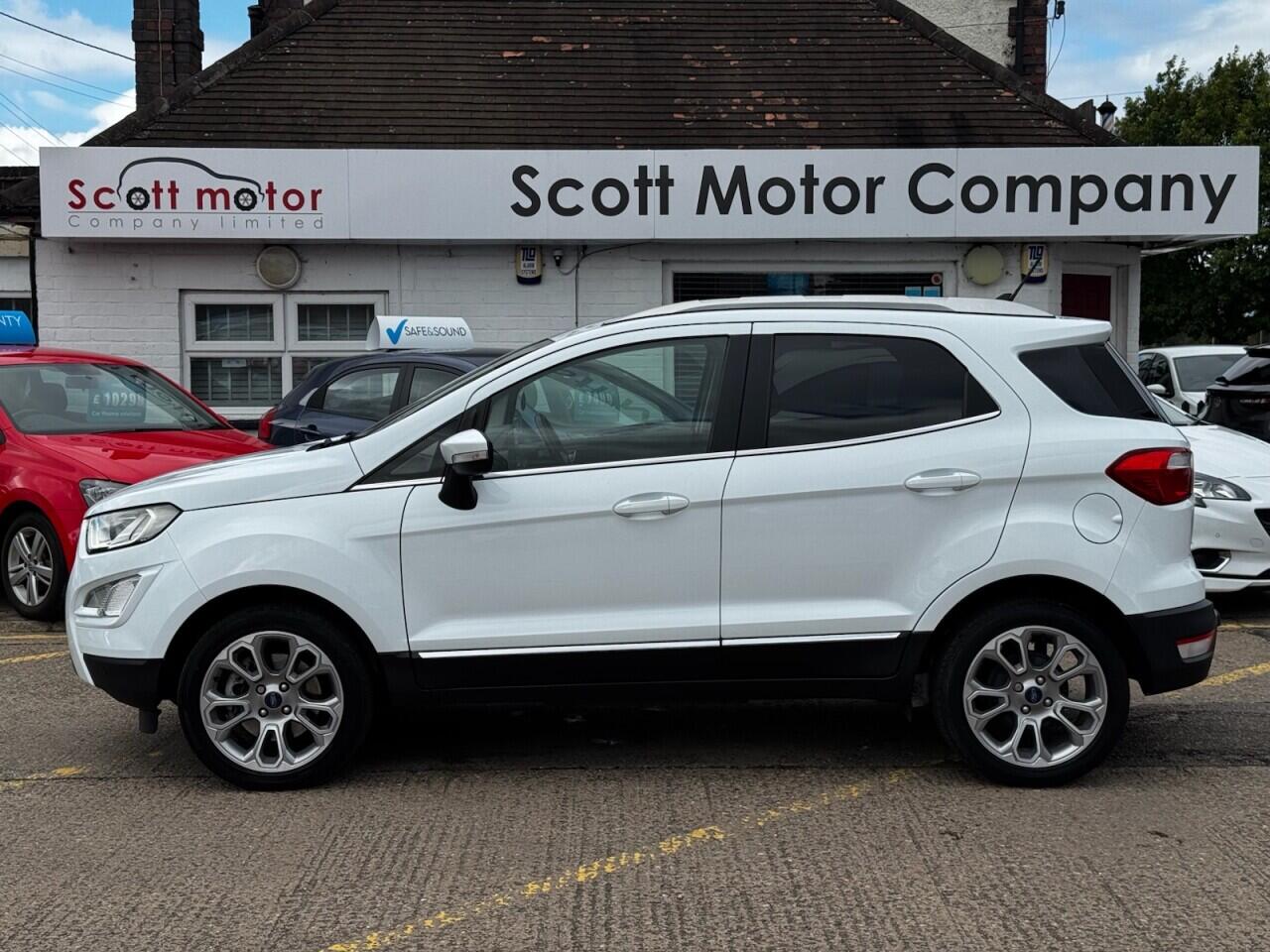 Ford Ecosport view 9