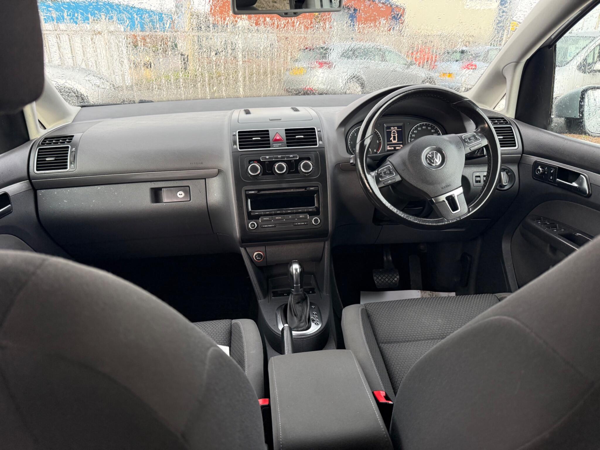 Volkswagen Touran view 27