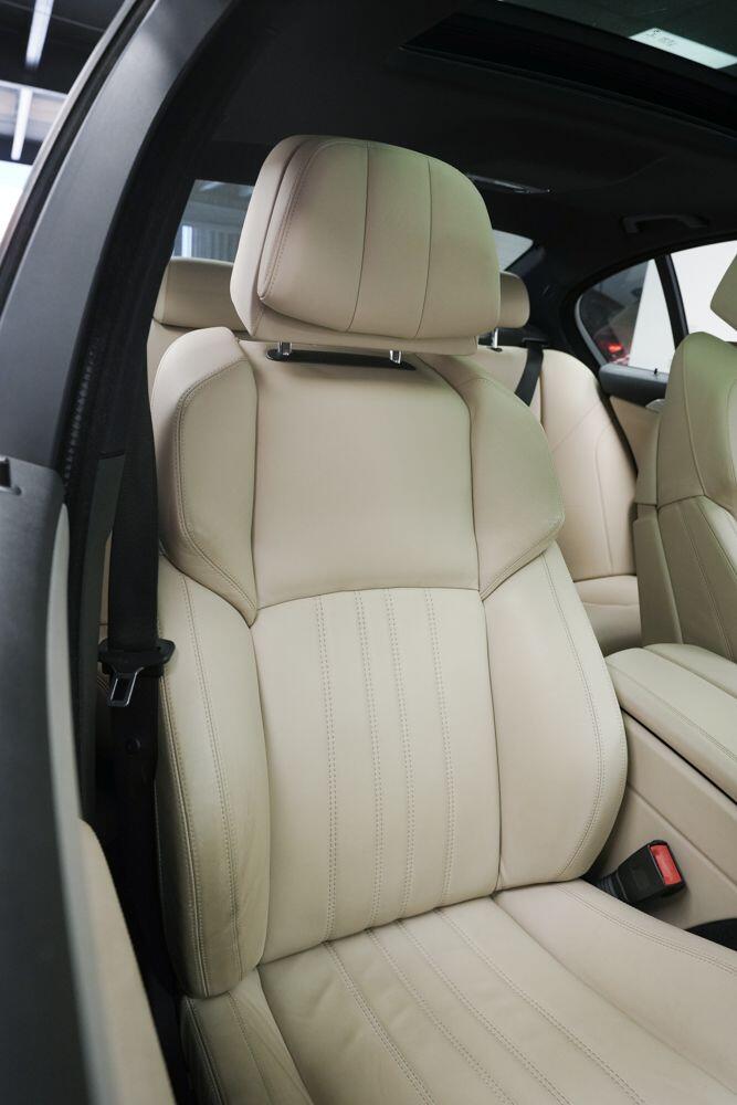 BMW M5 view 13