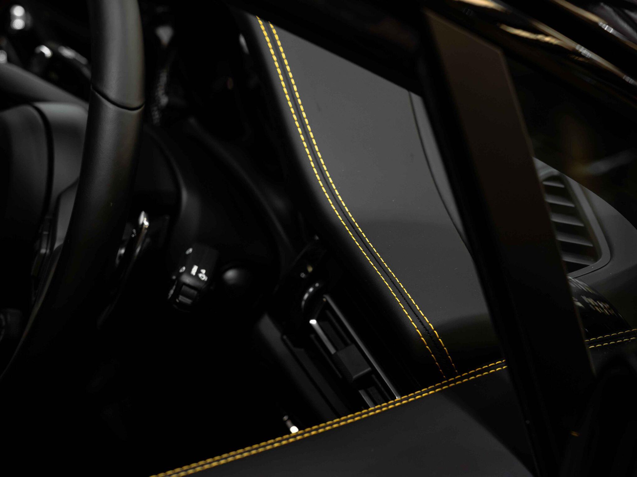 Porsche Macan view 24
