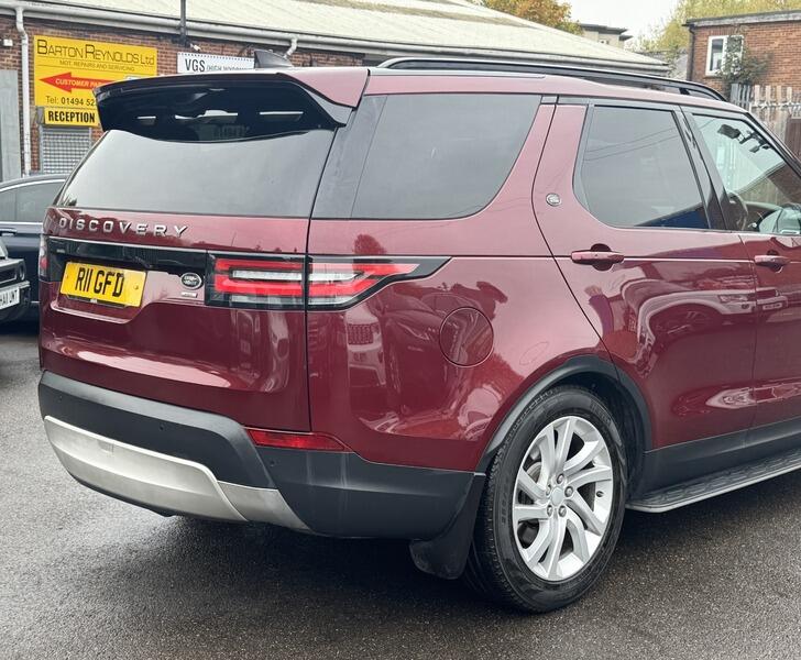 Land Rover Discovery view 17