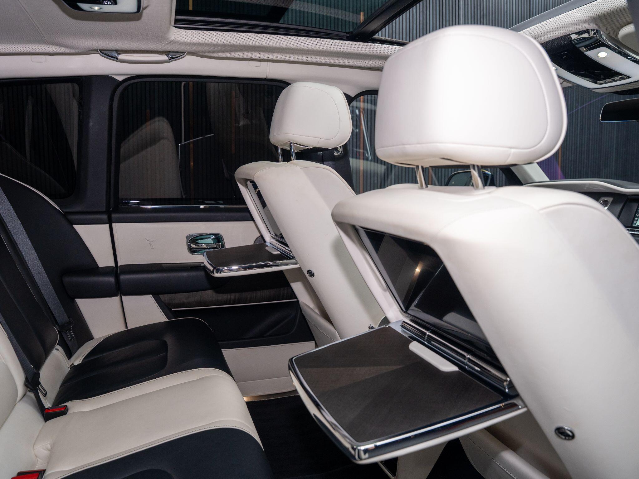Rolls-Royce Cullinan view 14