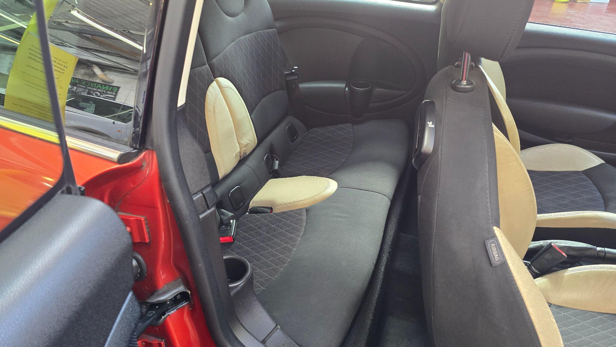 Mini Clubman view 13