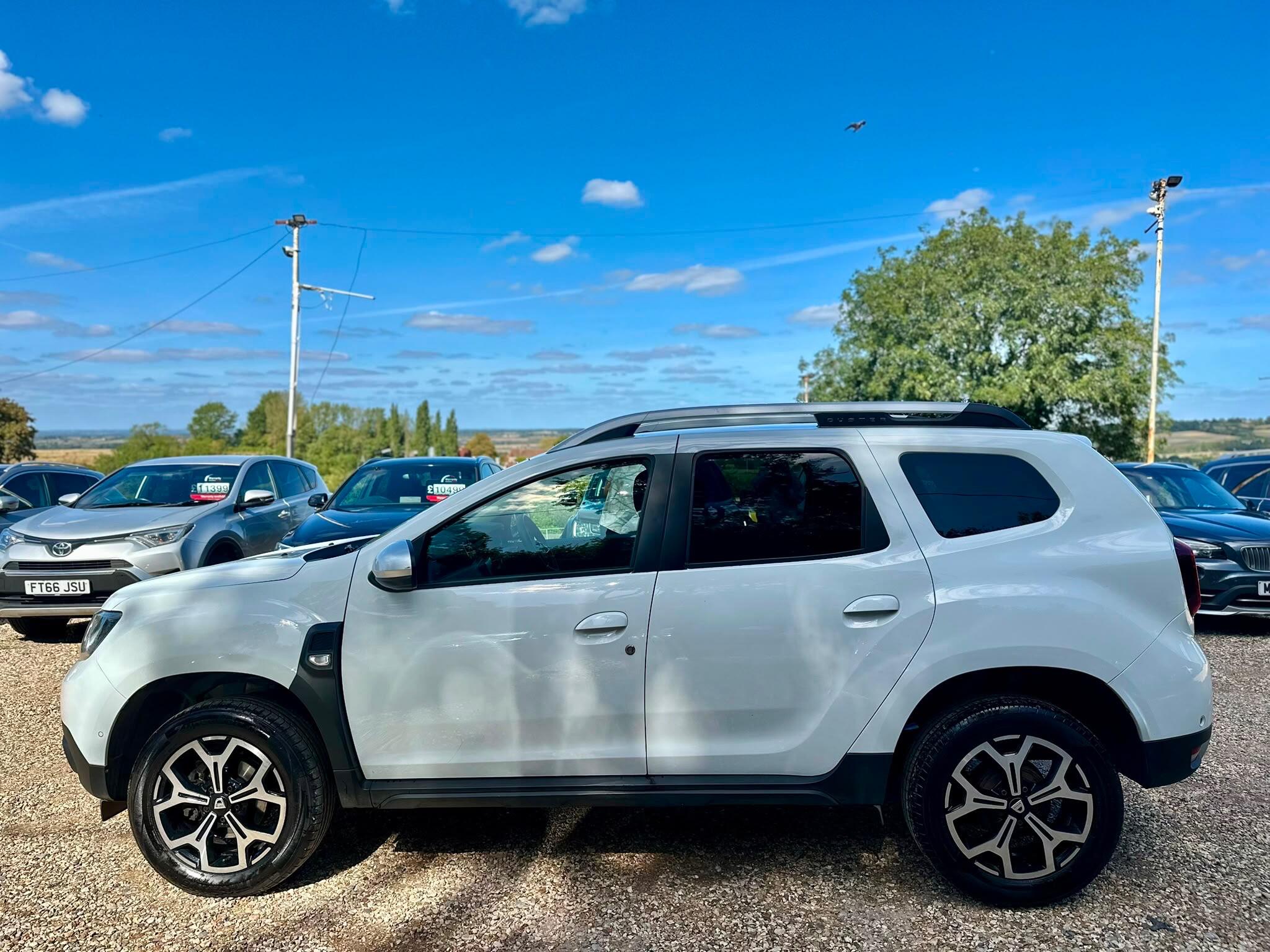 Dacia Duster view 13