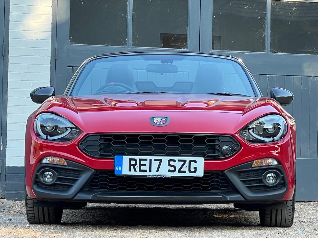 Abarth 124 Spider view 3