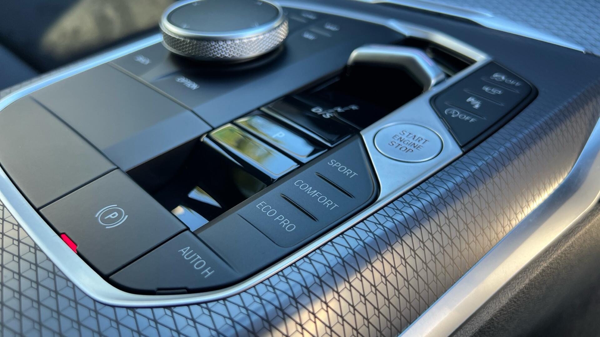 BMW 3 Series view 19