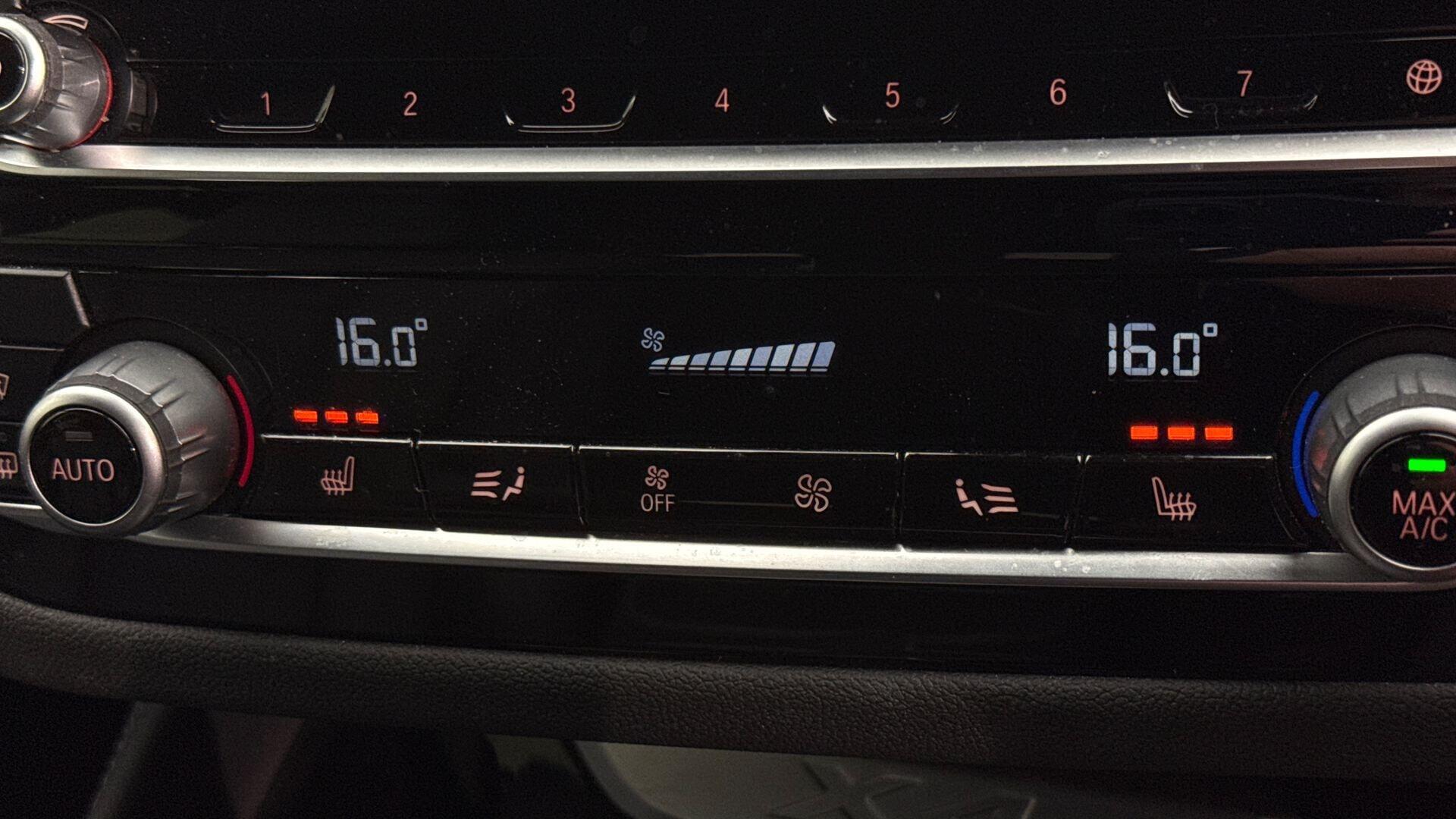 BMW X4 view 24