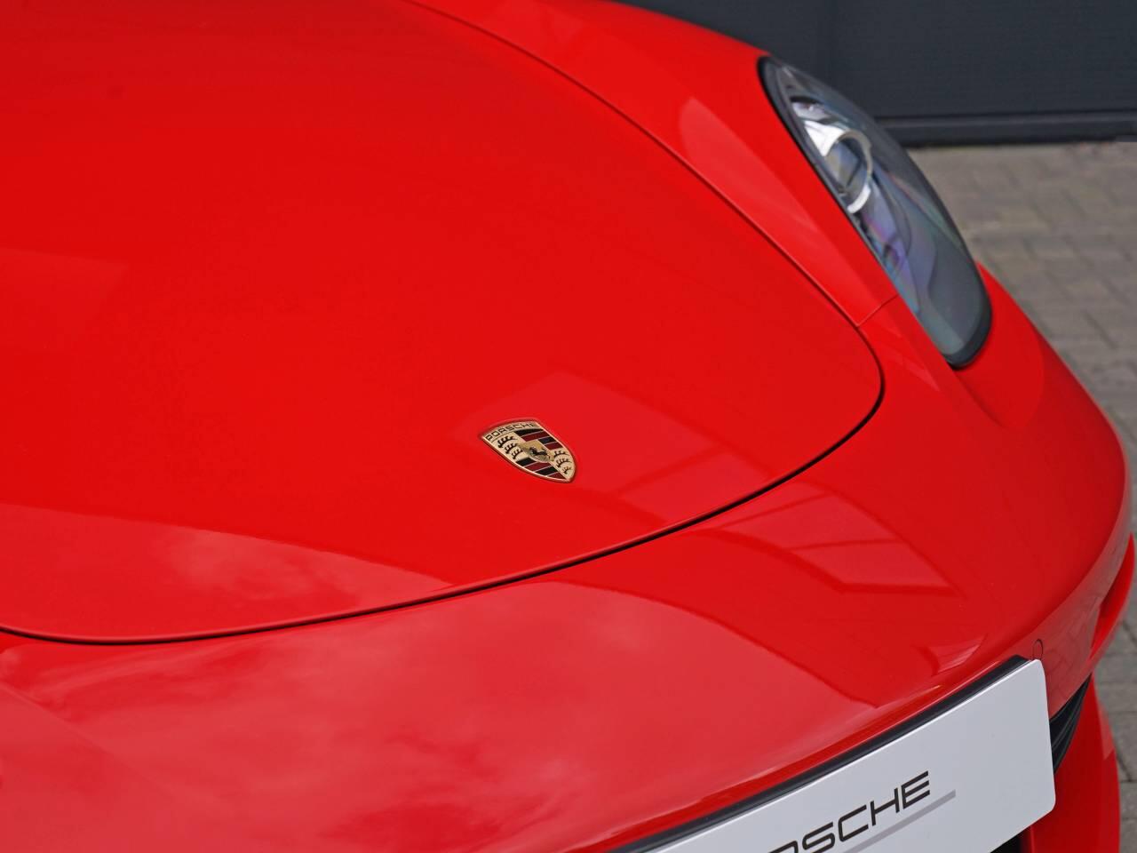 Porsche Cayman view 50