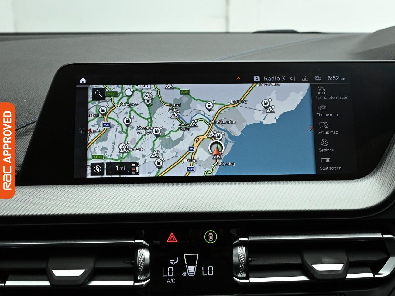 BMW 1 Series view 3