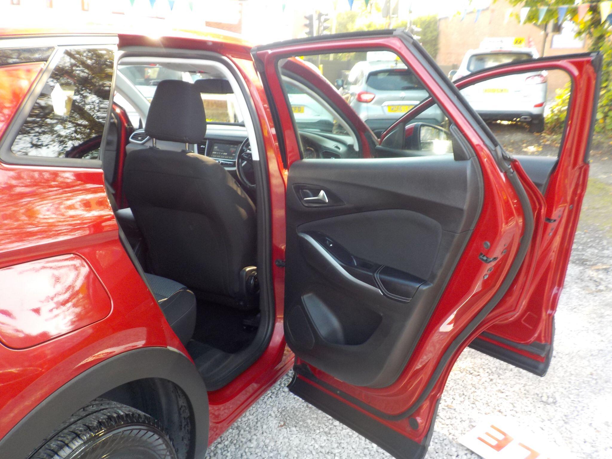 Vauxhall Grandland X 1.5 Turbo D BlueInjection SE Euro 6 (s/s) 5dr