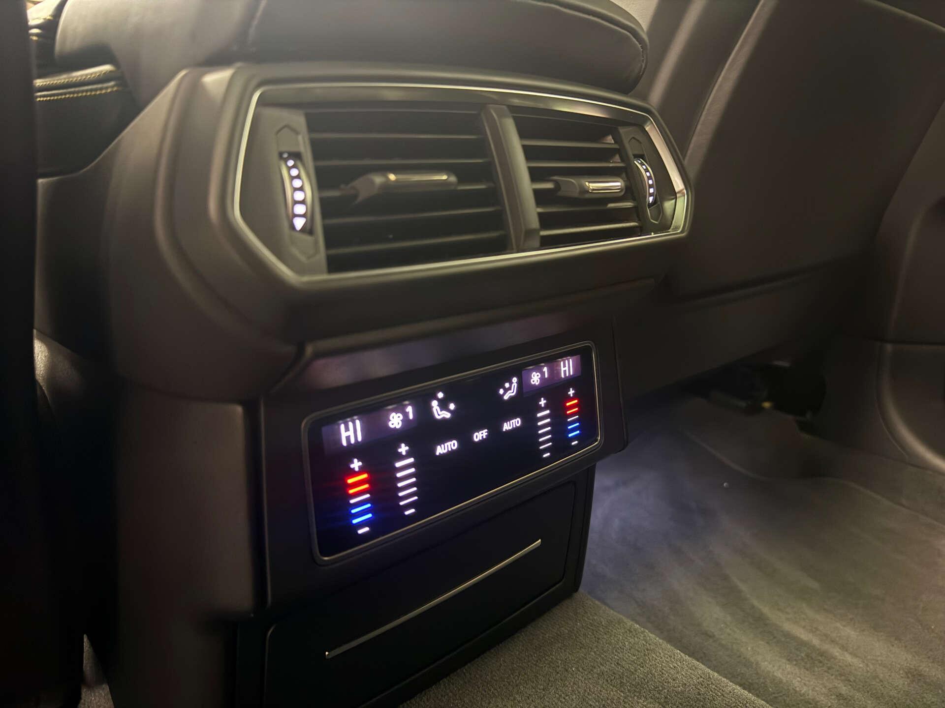 Lamborghini Urus view 24