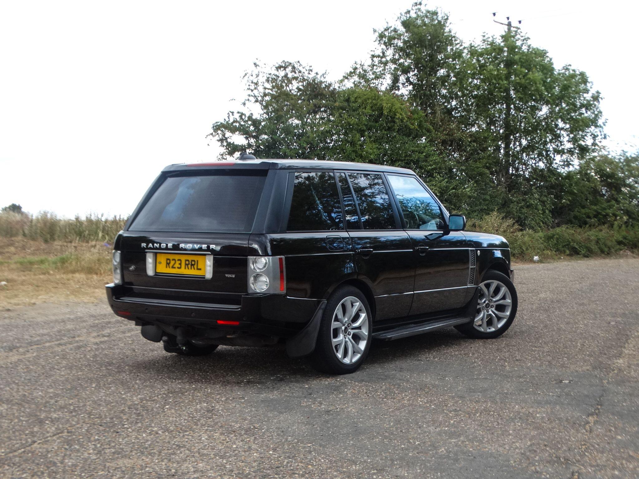Land Rover Range Rover view 4