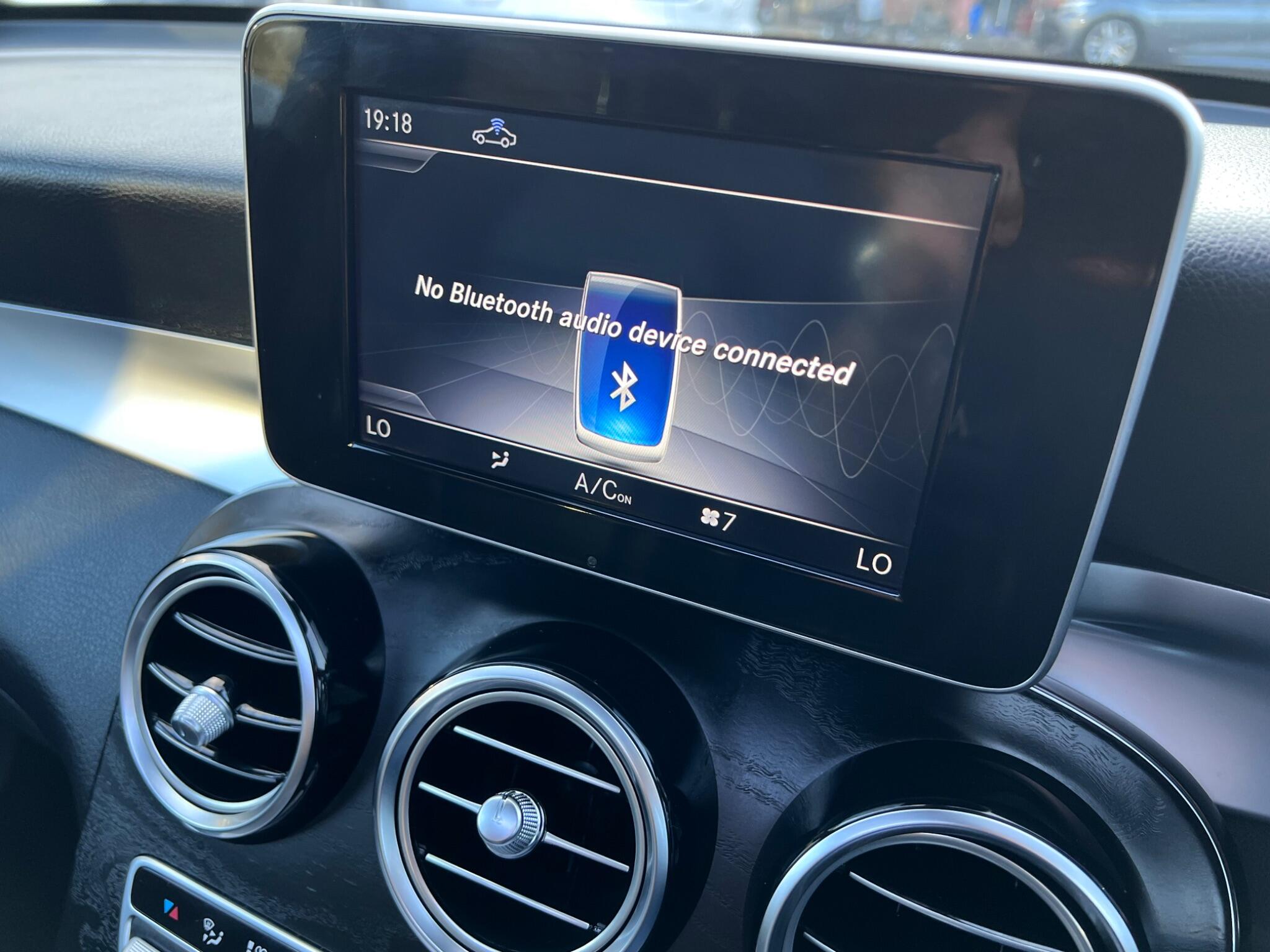 Mercedes-Benz GLC view 22