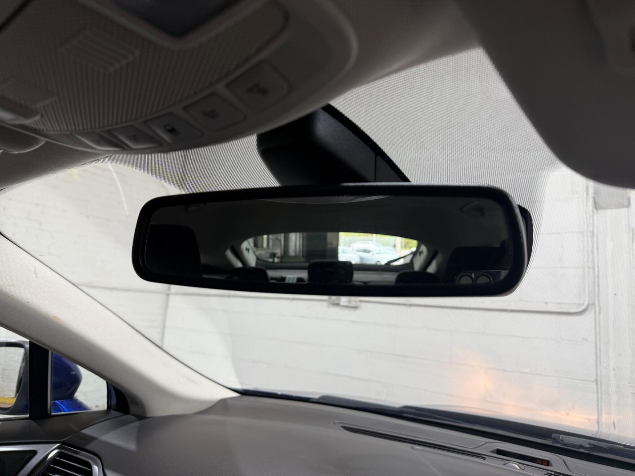 Ford Mondeo view 13