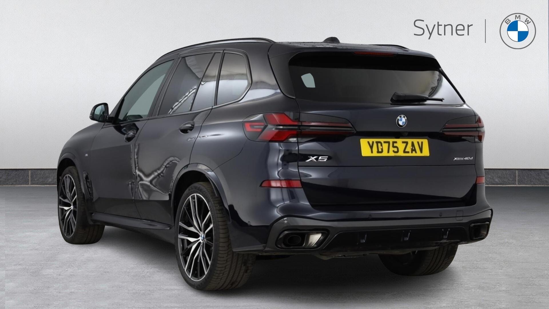 BMW X5 view 2