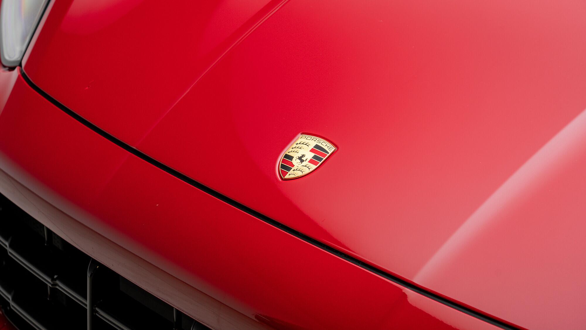 Porsche Cayenne view 11