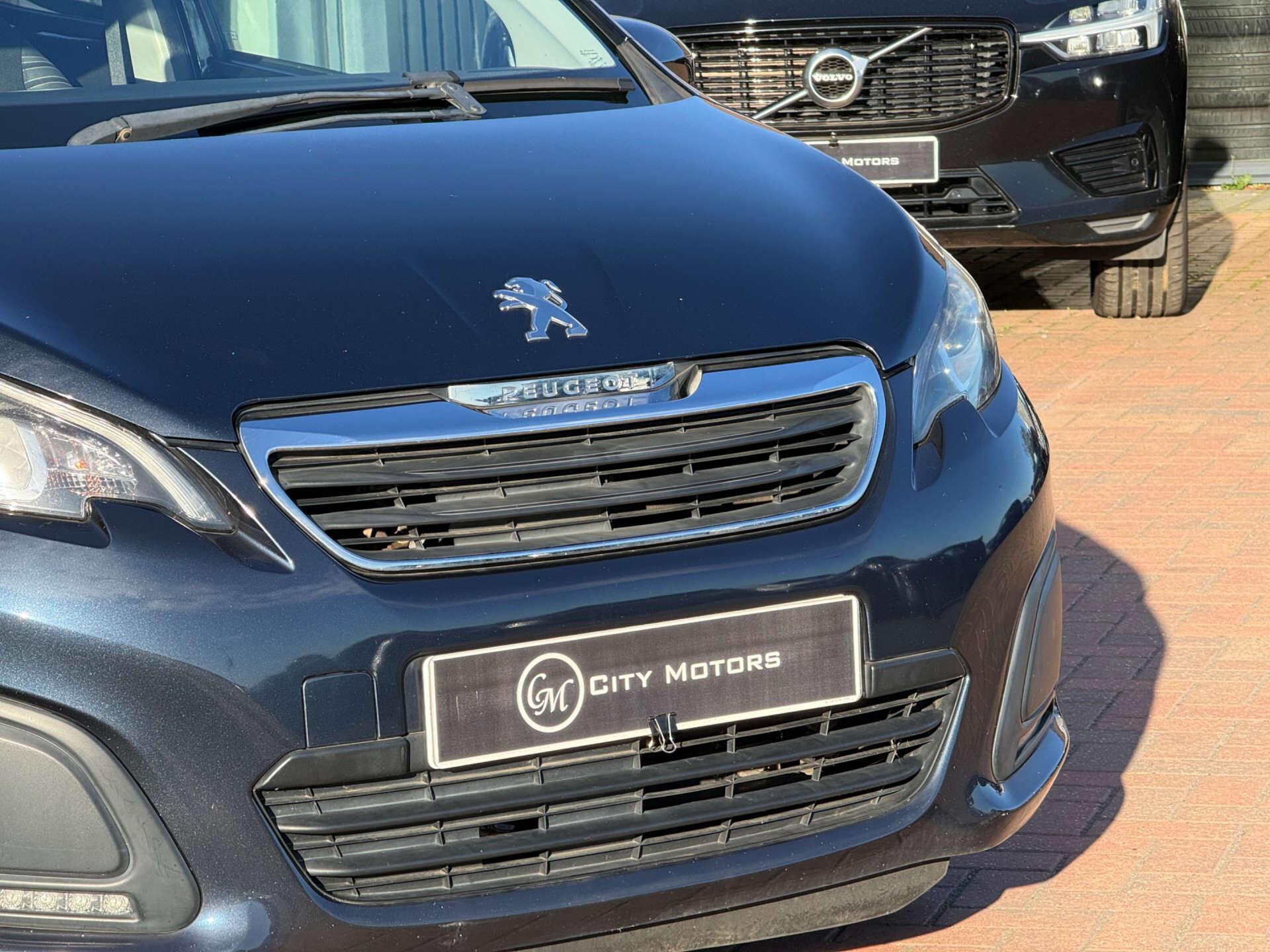 Peugeot 108 view 14