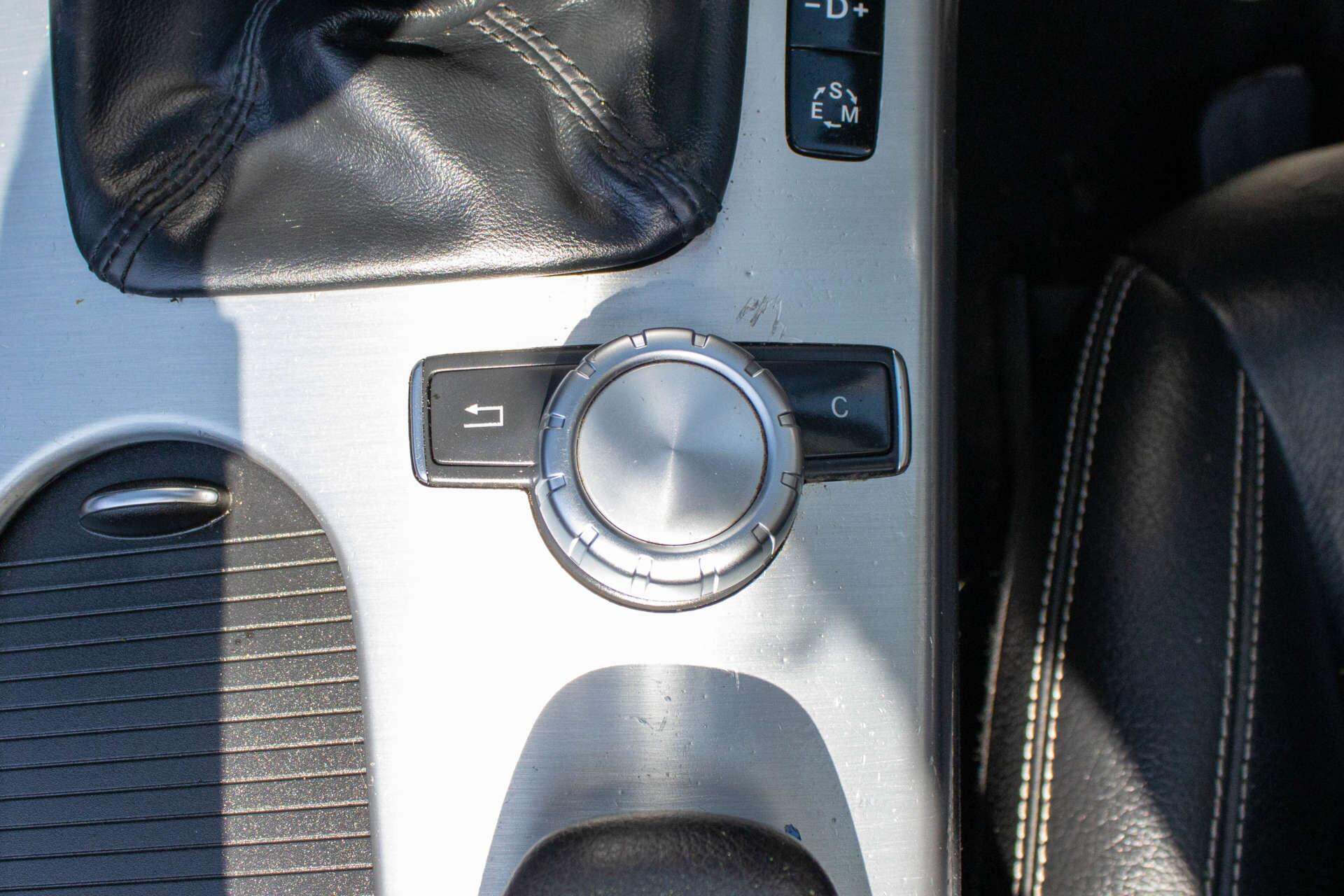 Mercedes-Benz SLK view 15