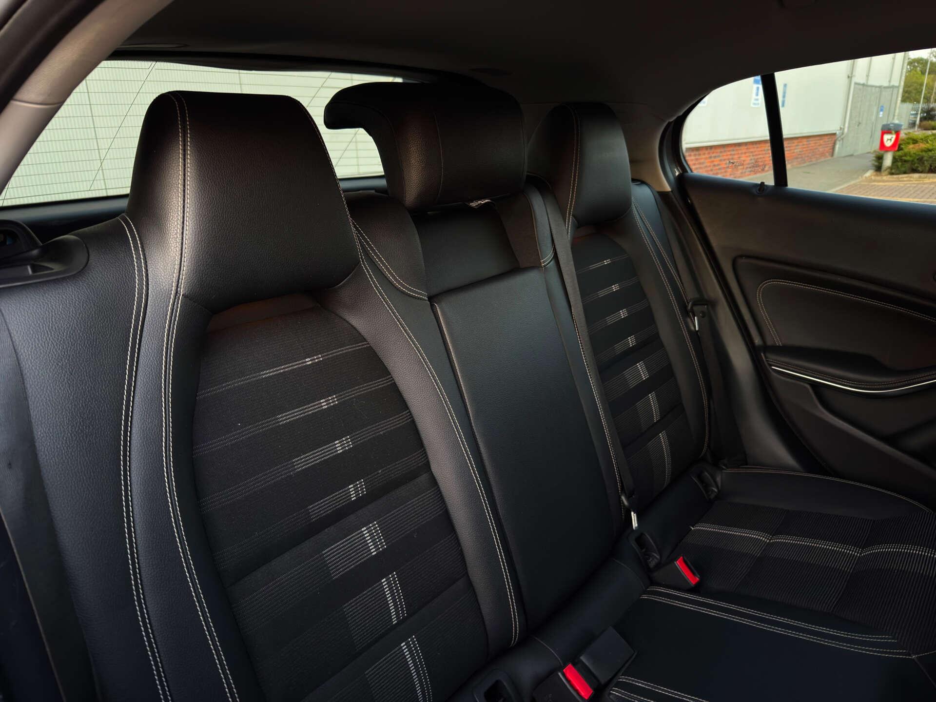 Mercedes-Benz Gla view 15