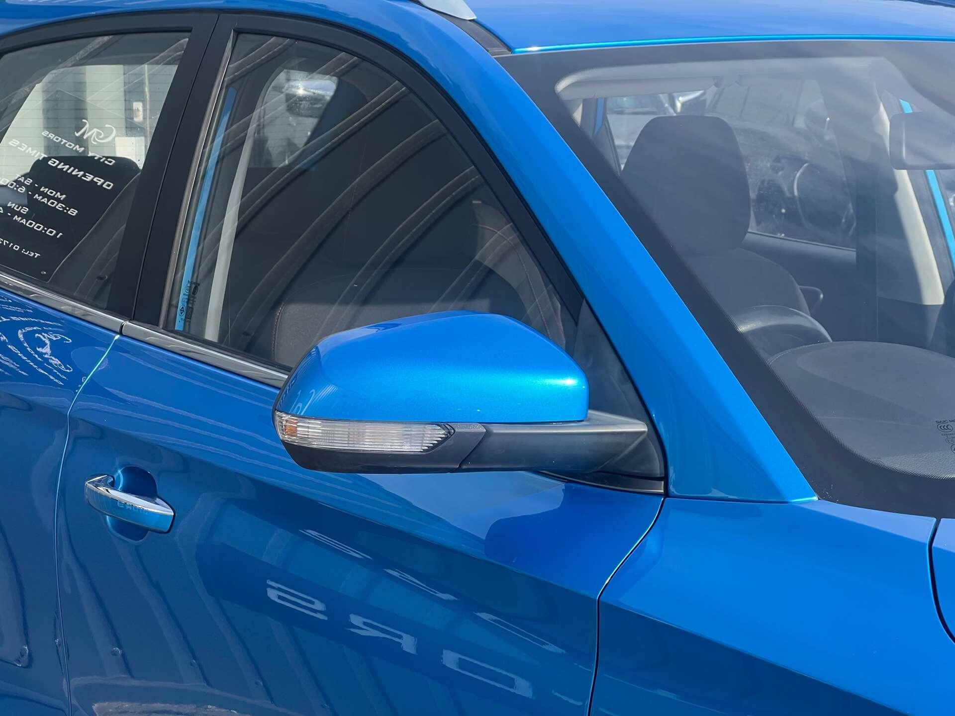 MG ZS view 55