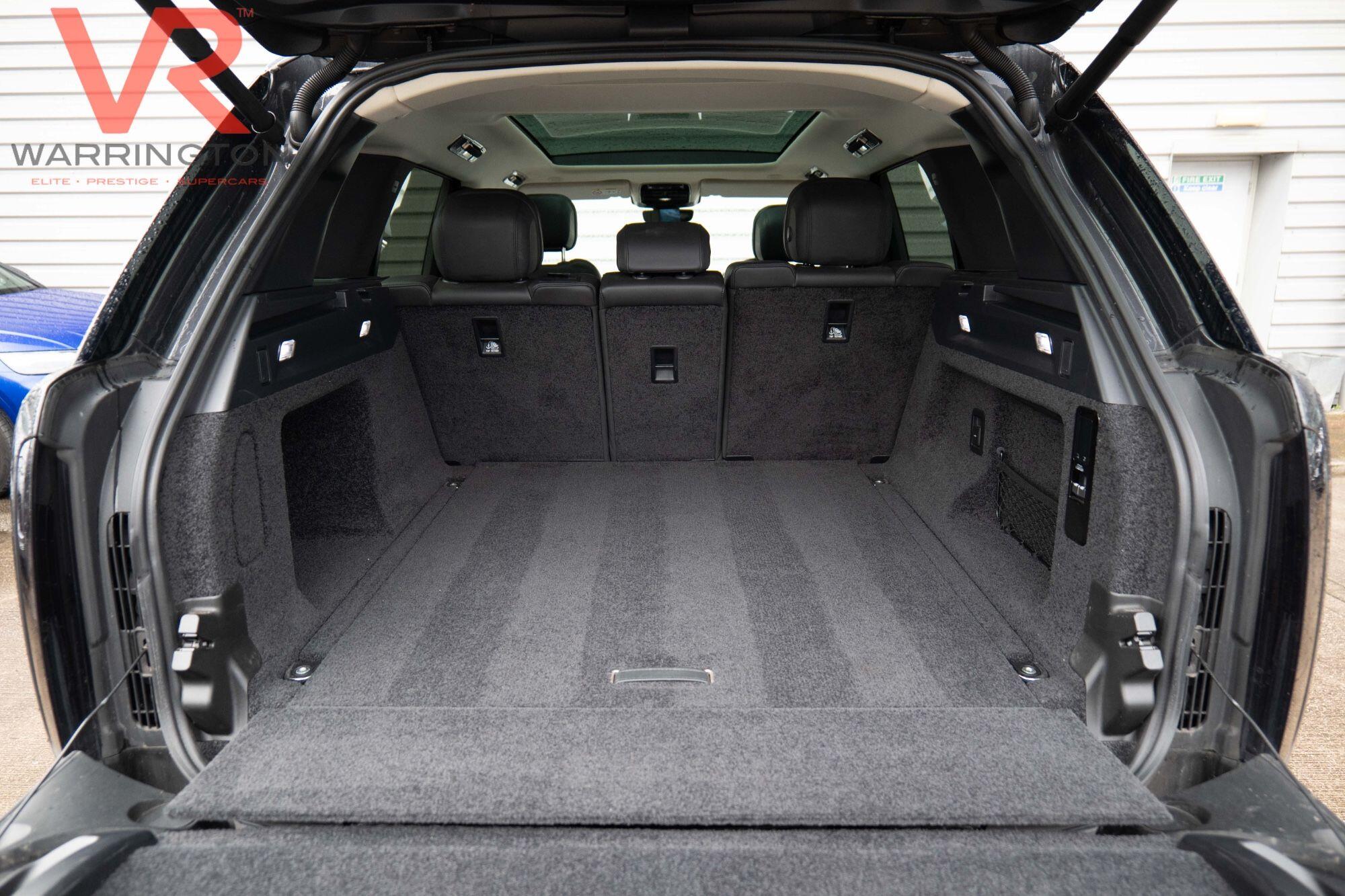 Land Rover Range Rover view 11