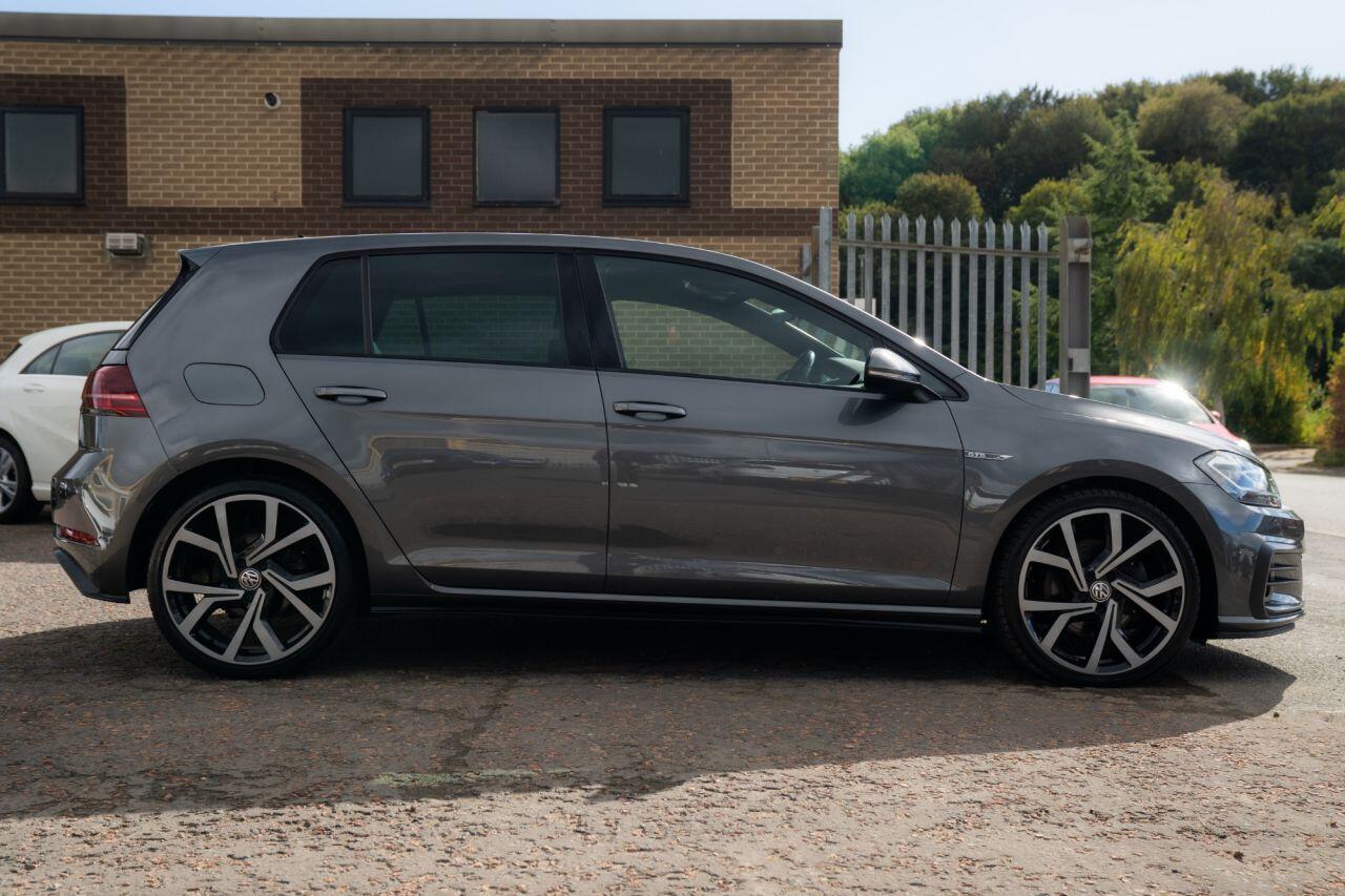 Volkswagen Golf view 11