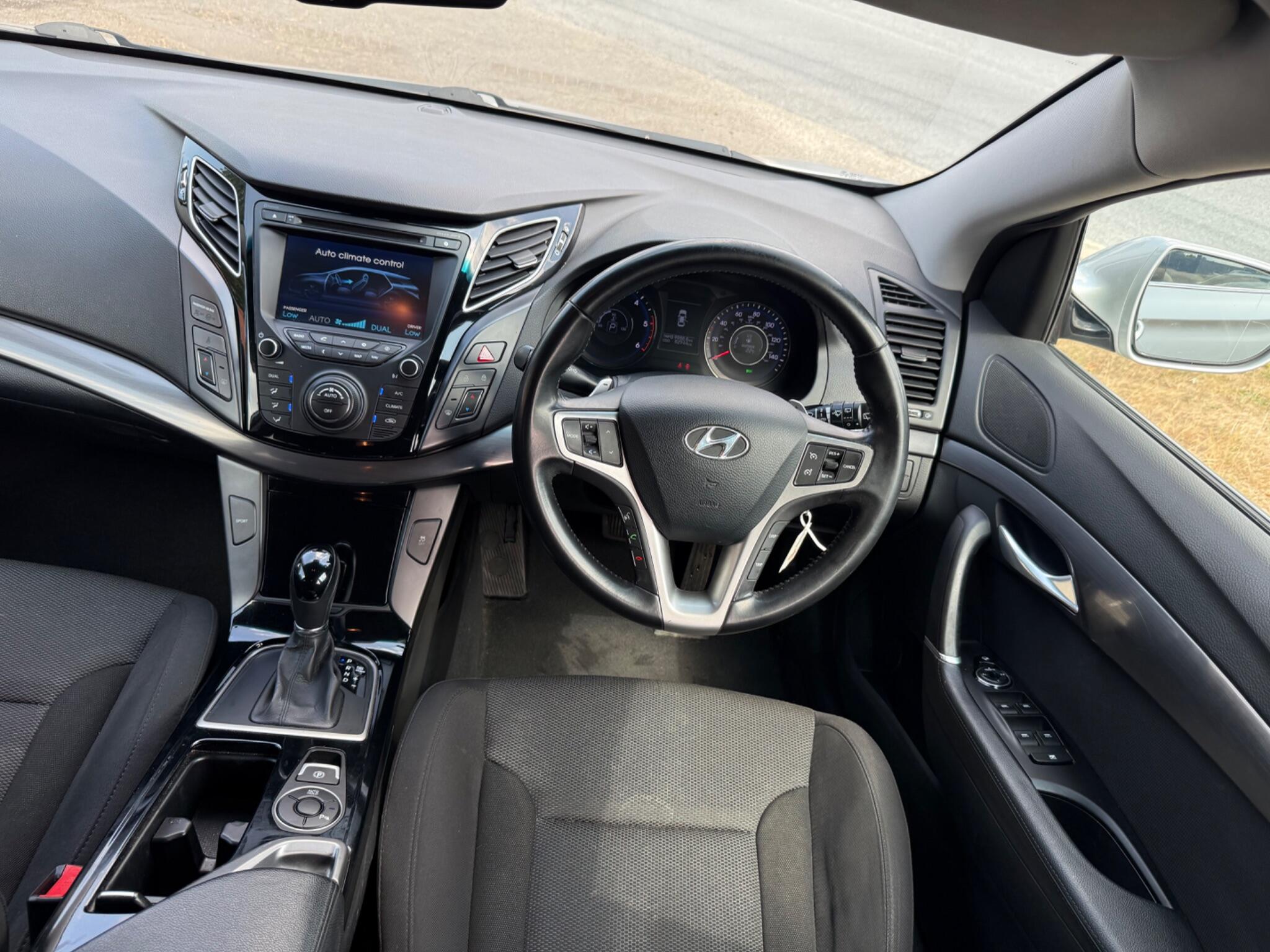 Hyundai I40 view 22