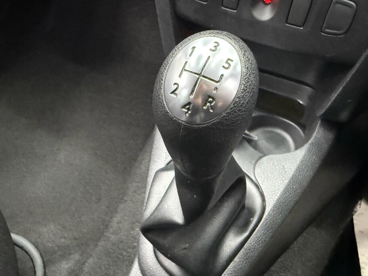 Dacia Sandero view 15