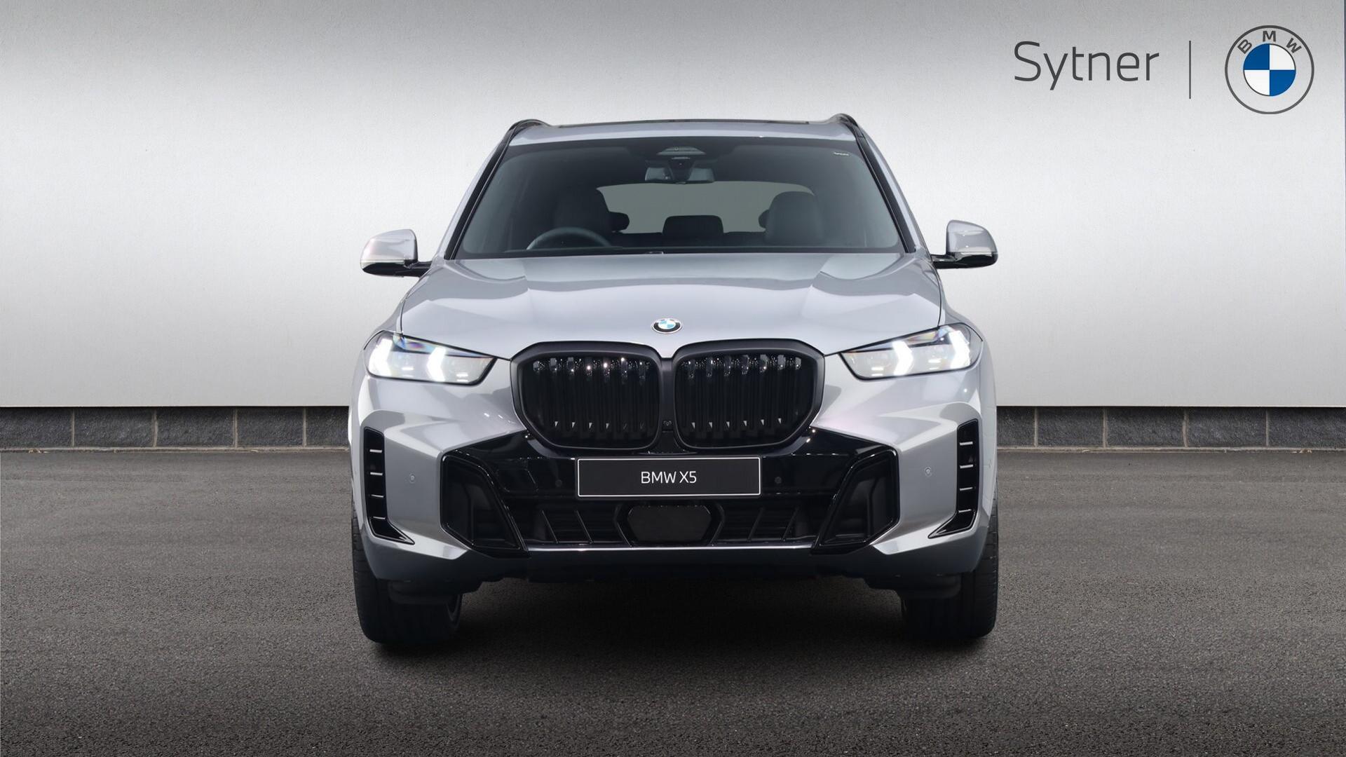 BMW X5 view 16