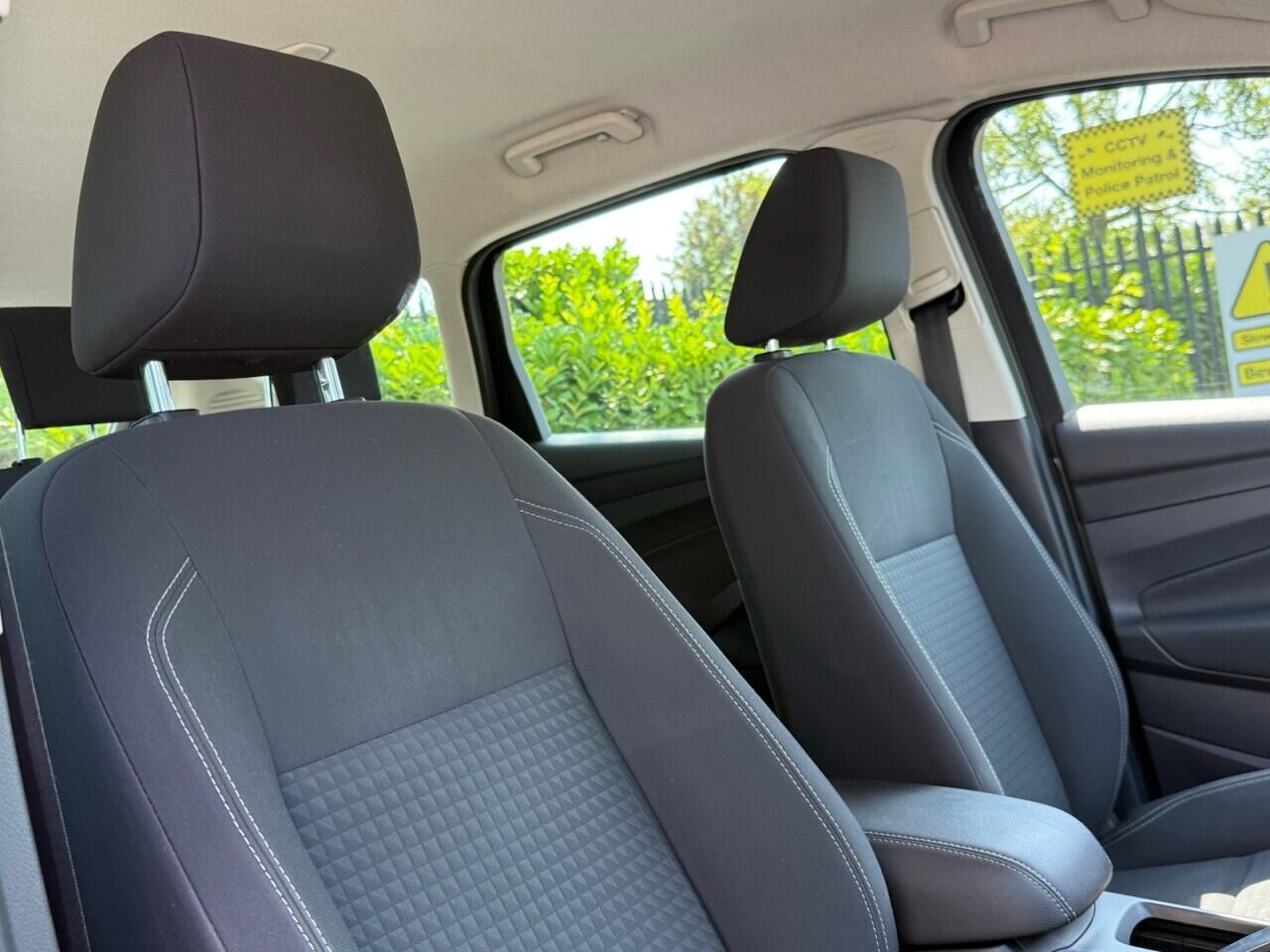 Ford C-Max view 12