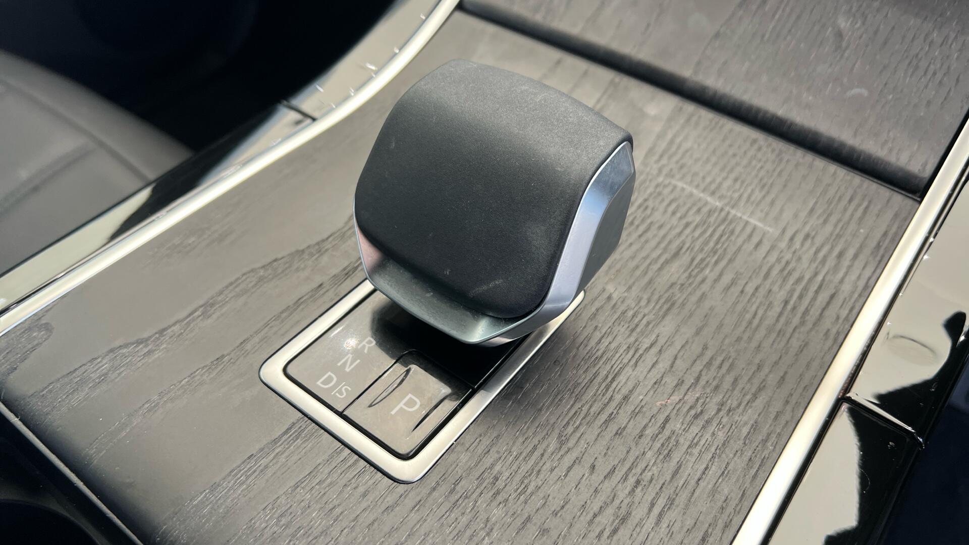 Land Rover Range Rover Evoque view 49
